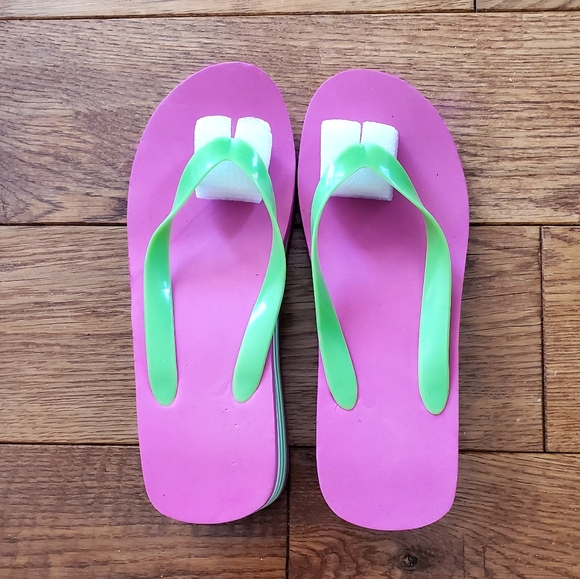 Flip Flops - Picture 4 of 8